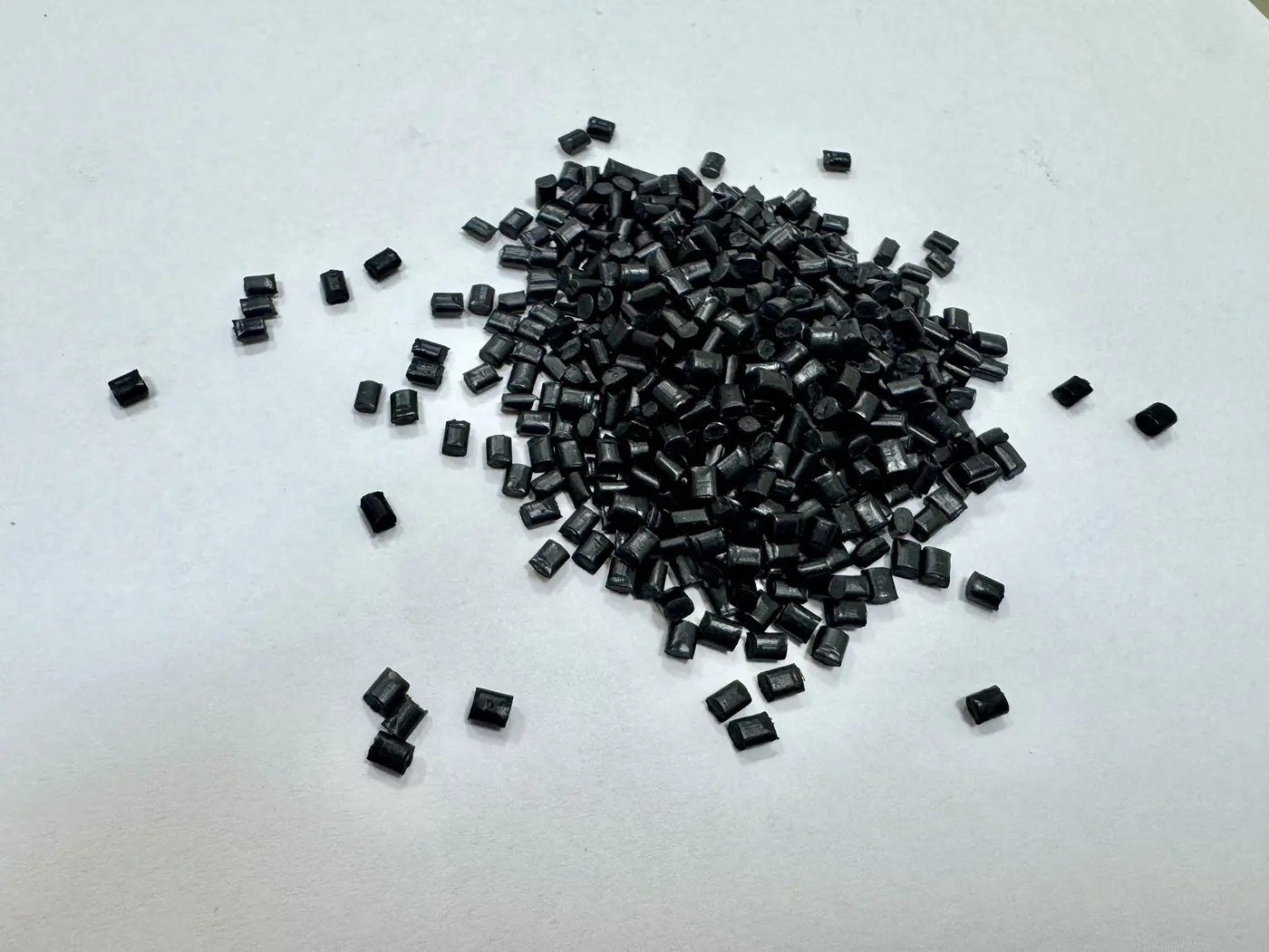 Black recycled HIPS pellets